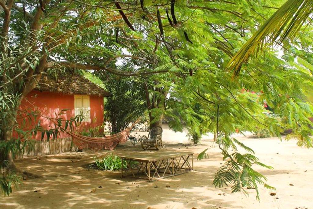 Lampsar Lodge Ndiongo Luaran gambar